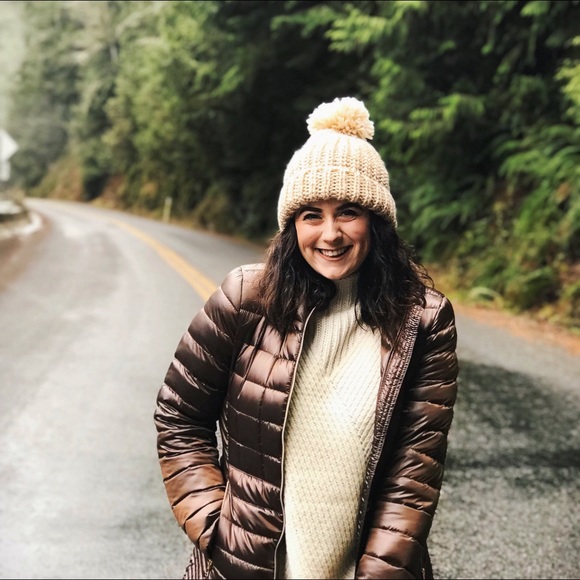 Meet your Posher, Sia - Picture 4 of 7